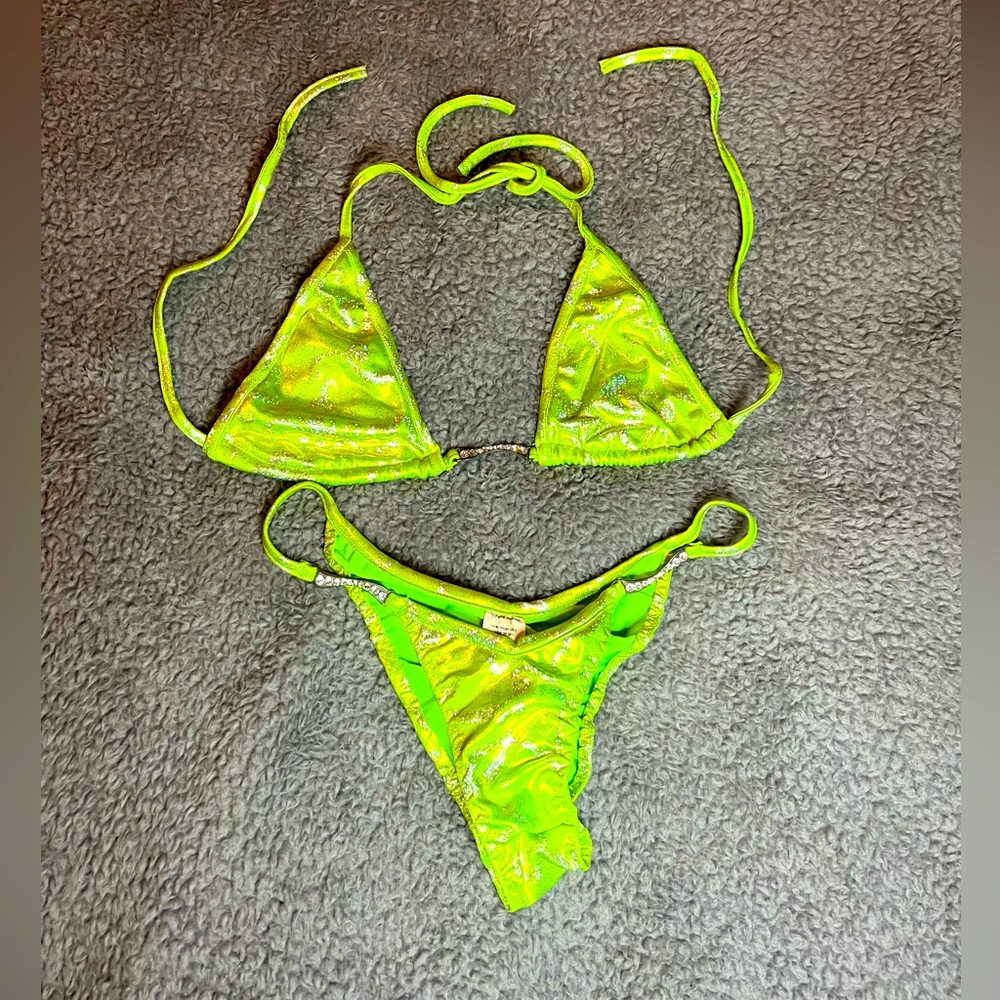 Stunning Lime Green‎ Competition Bikini Waterbabies